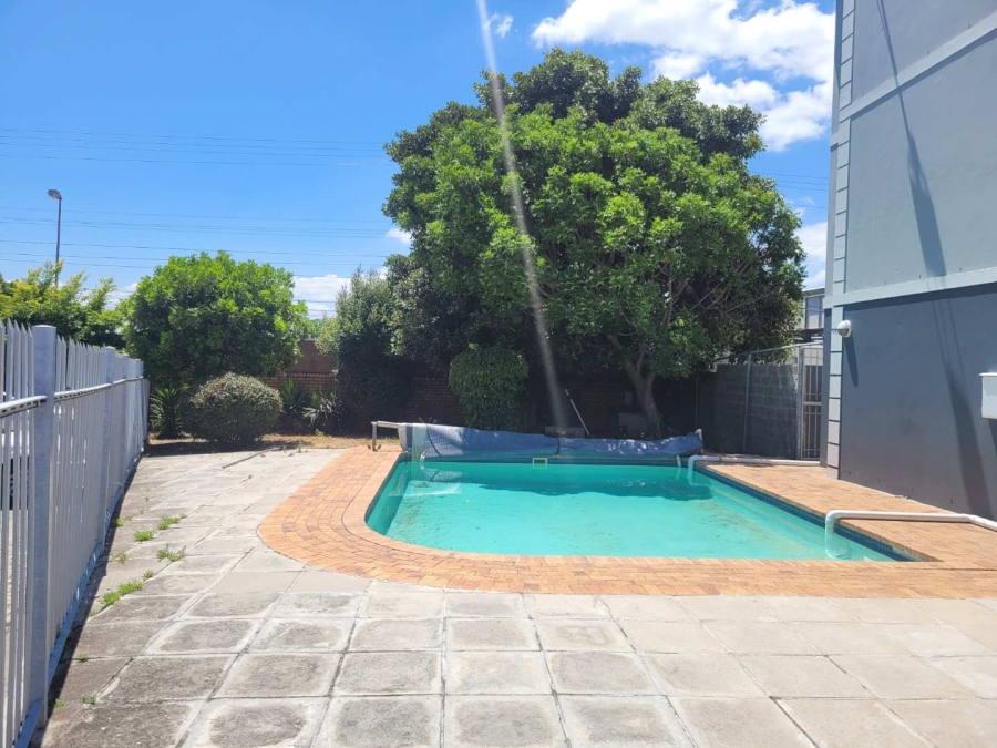 3 Bedroom Property for Sale in Mowbray Western Cape